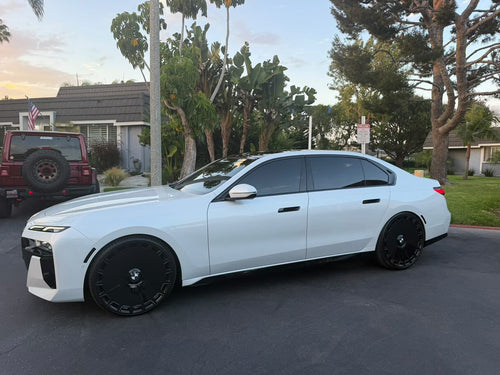 2026 BMW 740i