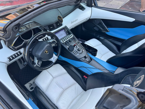 2014 Lamborghini Aventador