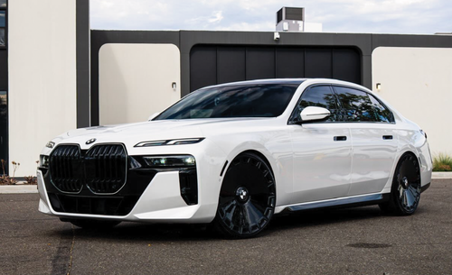 2026 BMW 740i